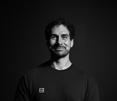Dr. Jonathan Moustakis